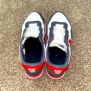 Men’s Nike air max size 9.5